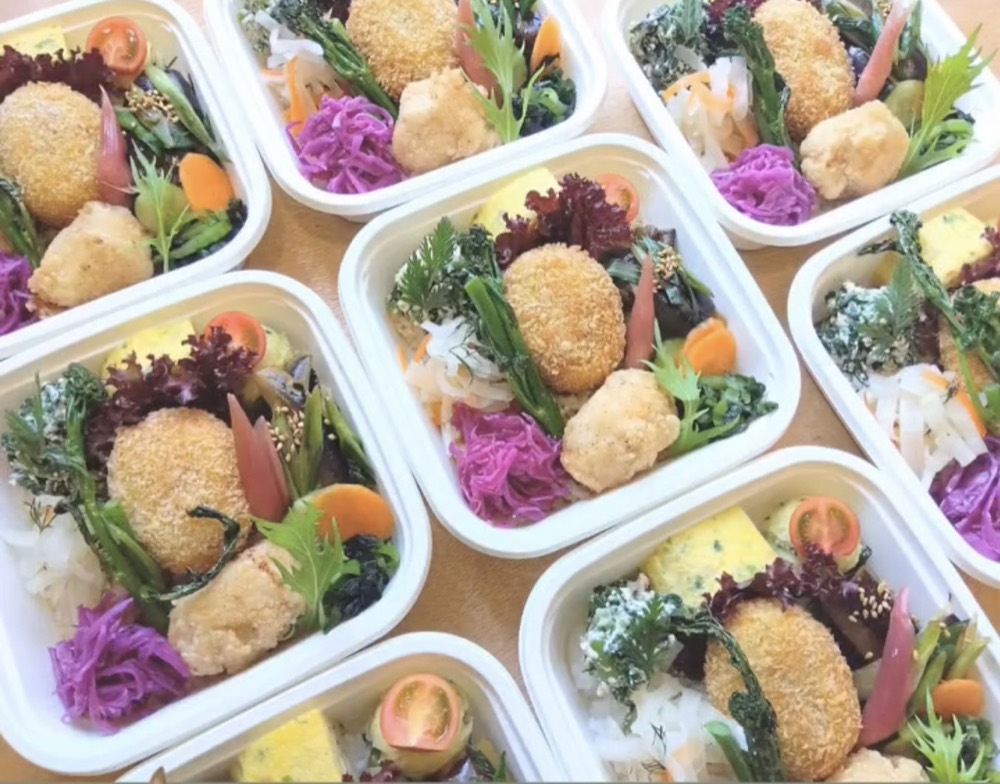 野菜のおかずが並ぶお弁当